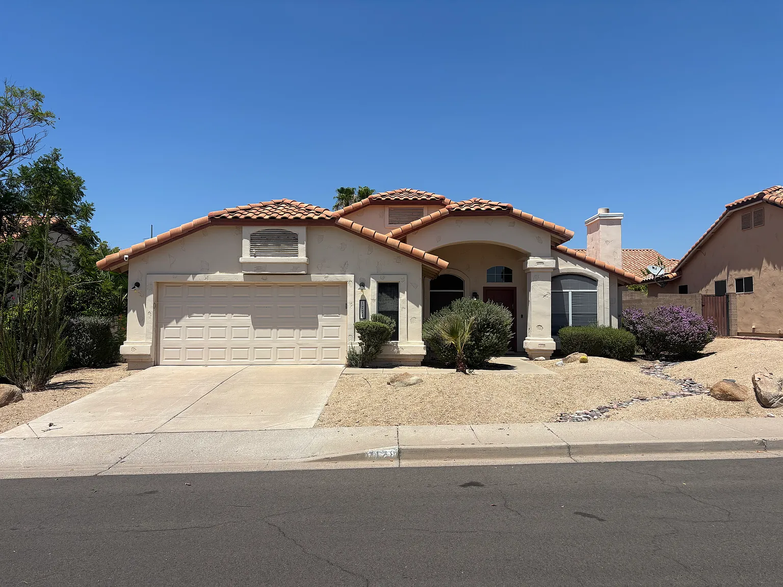 3 bed, 1817 sqft, $2,600 — Photo 4