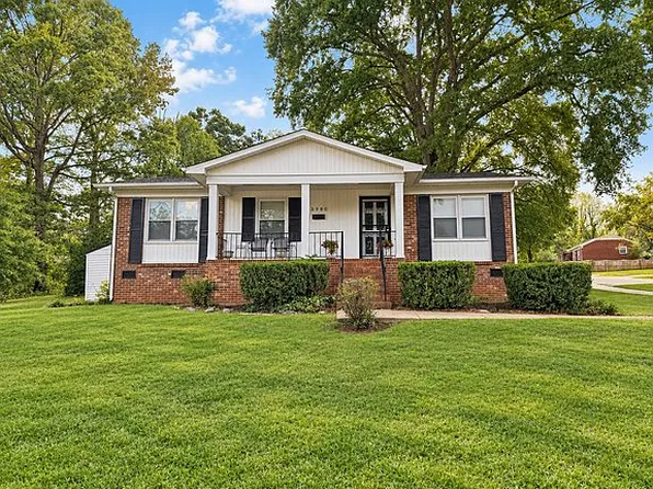 3980 Burnham Cir, Winston Salem, NC 27105