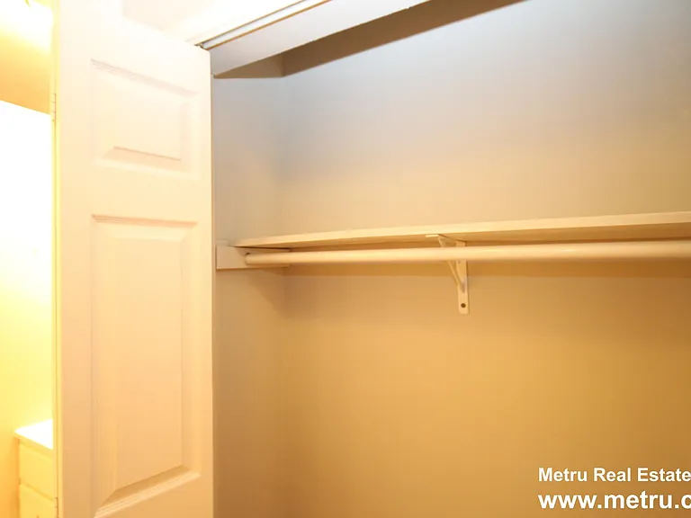 1342 W Argyle St #3S — Photo 5