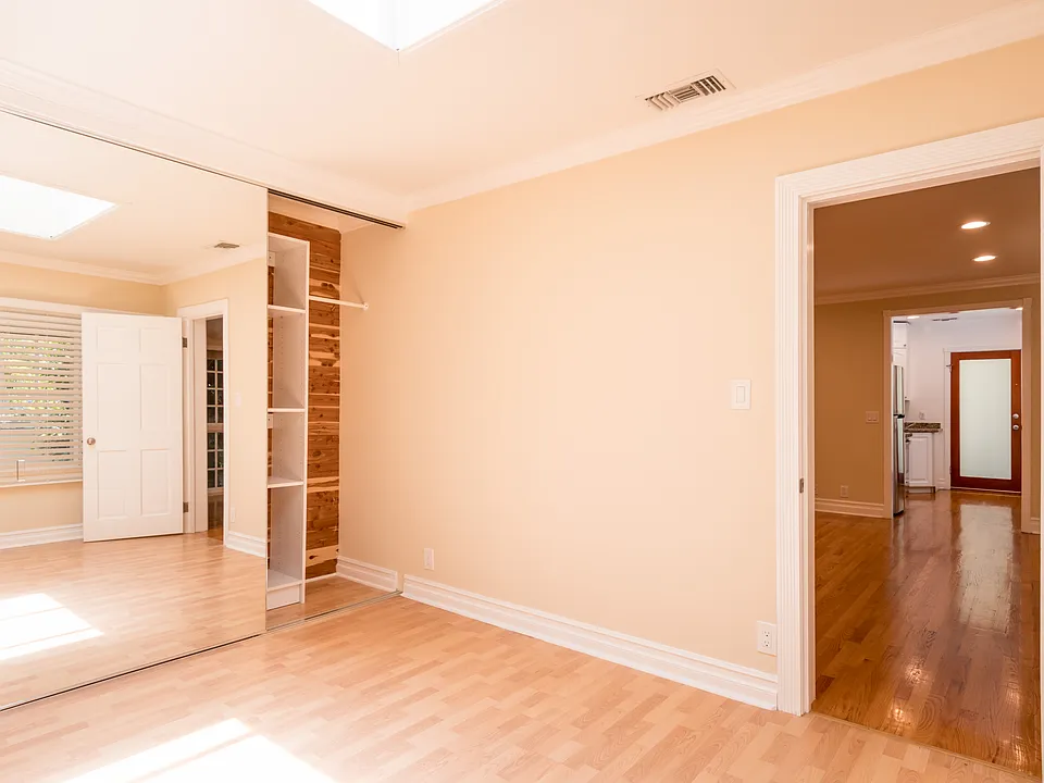MASTER BEDROOM CLOSET