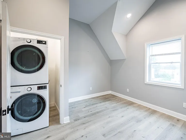 5847 Willows Ave #3 — Photo 10
