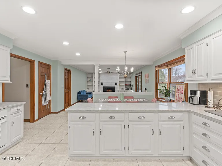 1709 Fanwood St — Photo 18