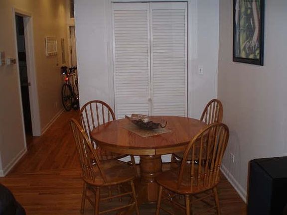 3rd image of 2034 N Damen Avenue # First Floor
