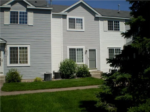 9096 Terra Verde Trl, Eden Prairie, MN 55347