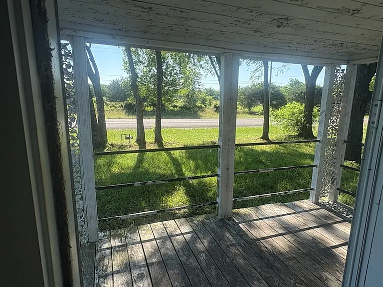 11184 State Highway 110 — Photo 13