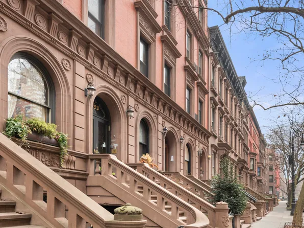 140 West 69th Street image 12 of 15