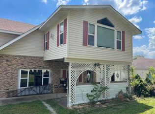 120 Red Bud Ln, Hollister, MO 65672