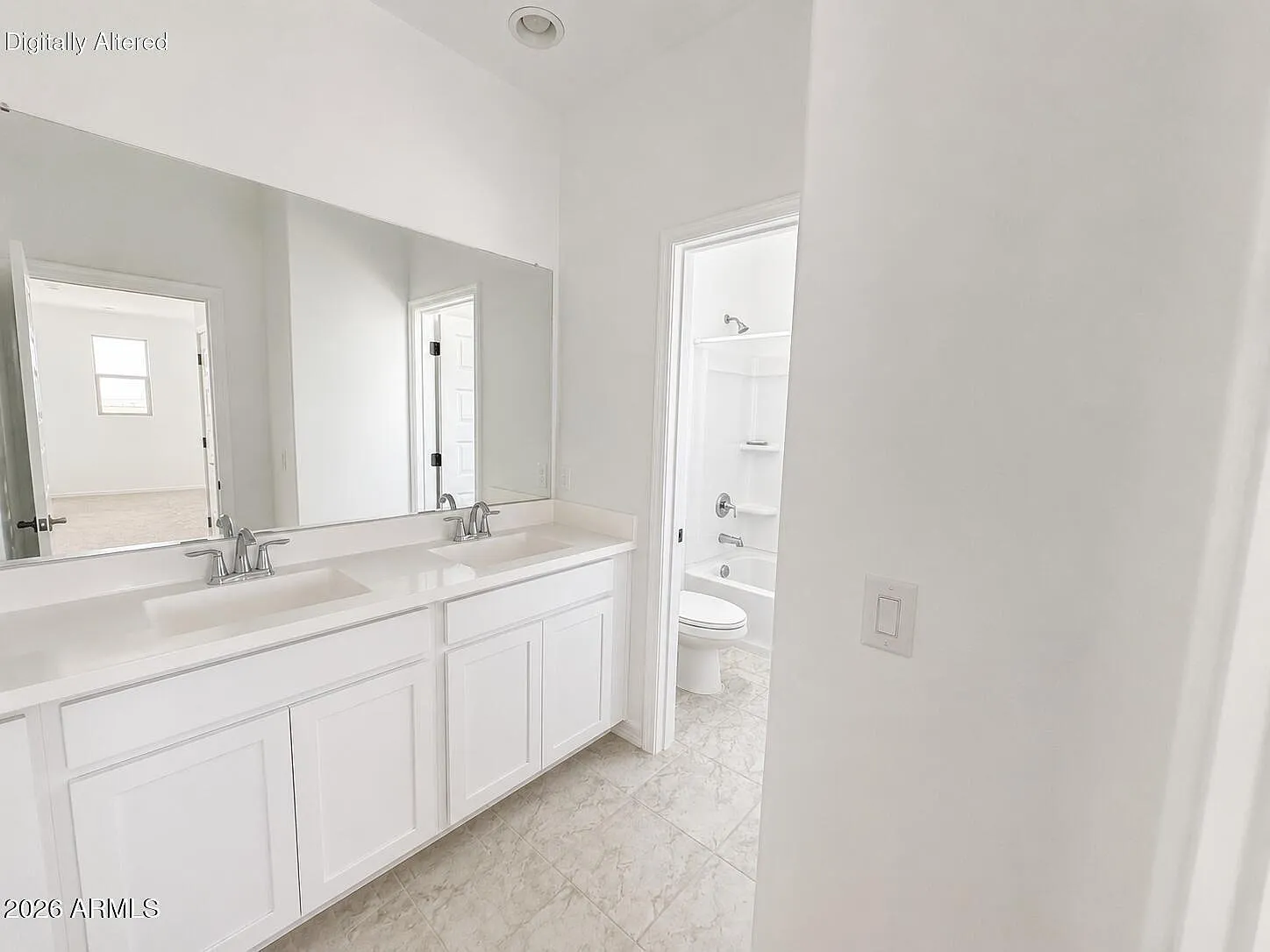 5 bed, 3.0 bath, 3461 sqft, $4,000 — Photo 4