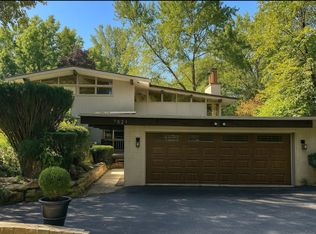 7621 Thornwood St, Canton, MI 48187