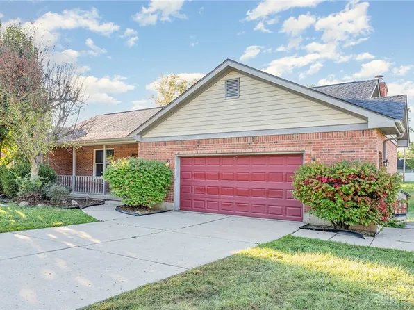 2451 Dakem Dr, Dayton, OH 45434