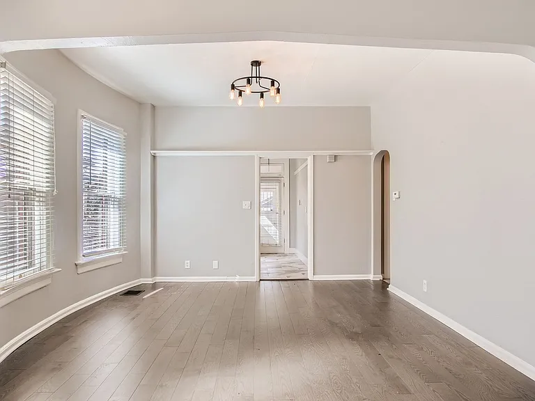 445 N Washington St — Photo 10