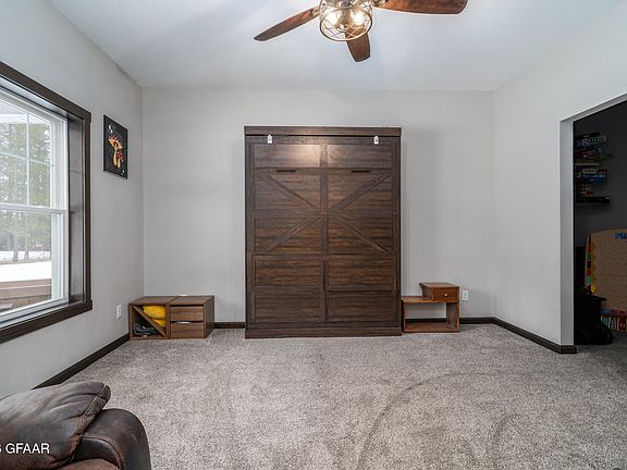 5th image of 4109 Buttercup Ln NW