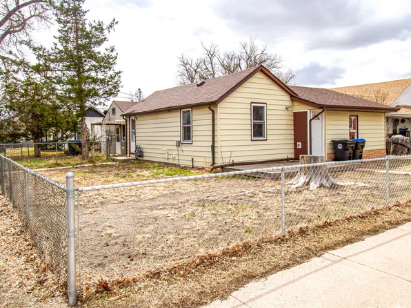 621 E 7th St, Cheyenne, WY