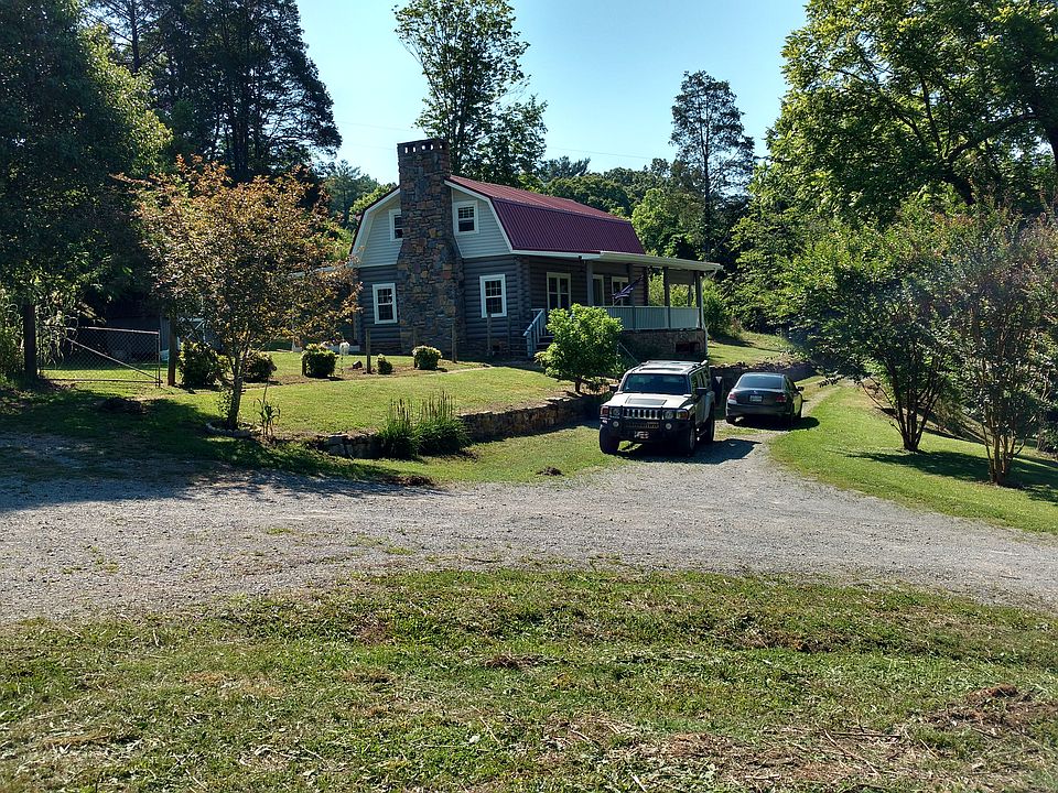 Large circular driveway
