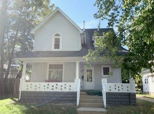 211 E Main St, Flora, IN 46929
