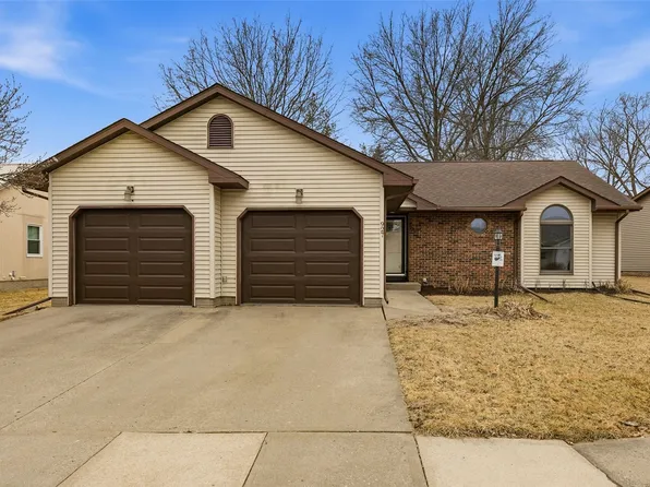 927 Aspen Ct, Iowa City, IA 52240