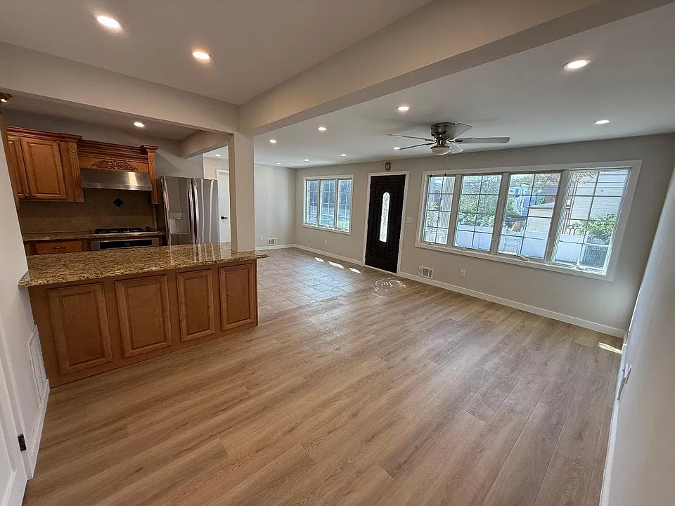 67 Colfax Ave #1