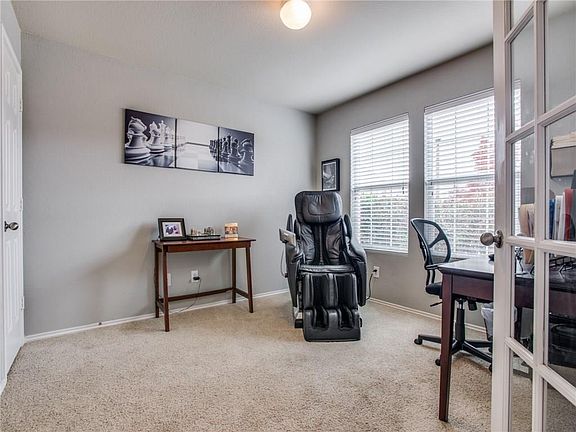5th image of 5317 Soledad Dr
