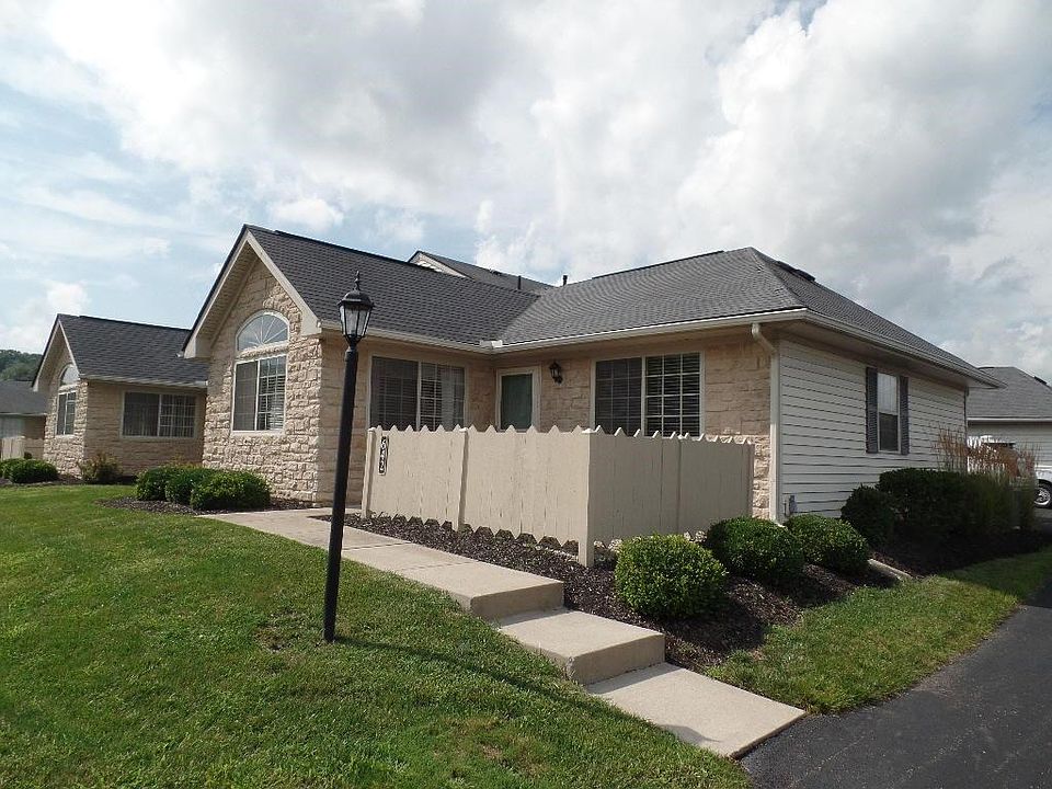 2nd image of 642 Fox Run Cir S