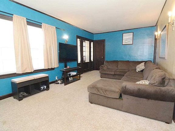 3rd image of 2153 Bellemeade Ave