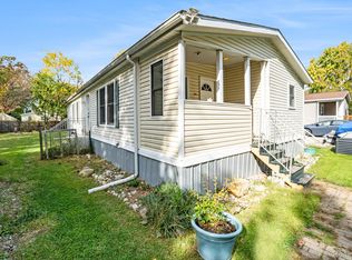 1756 Skyview Dr, Brighton, MI 48114