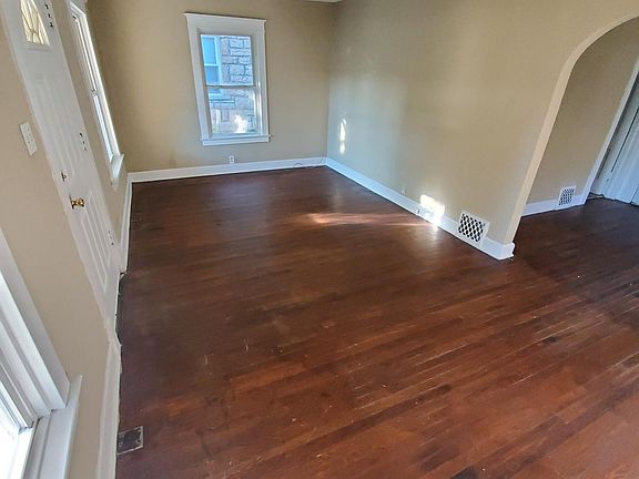 2nd image of 5432 Lydia Ave