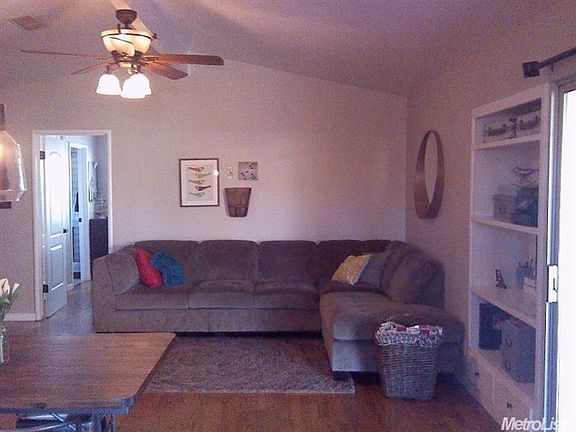 4th image of 5007 Parks Ave