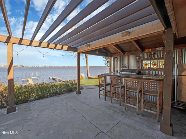 79 Ridgecrest Drive, Chocowinity, NC 27817