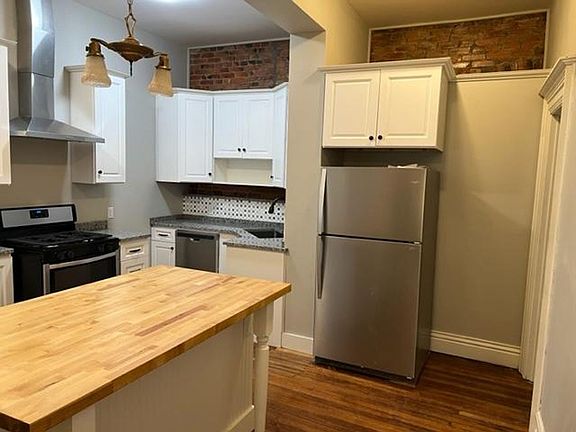 3rd image of 1384 S 2nd St #2-1