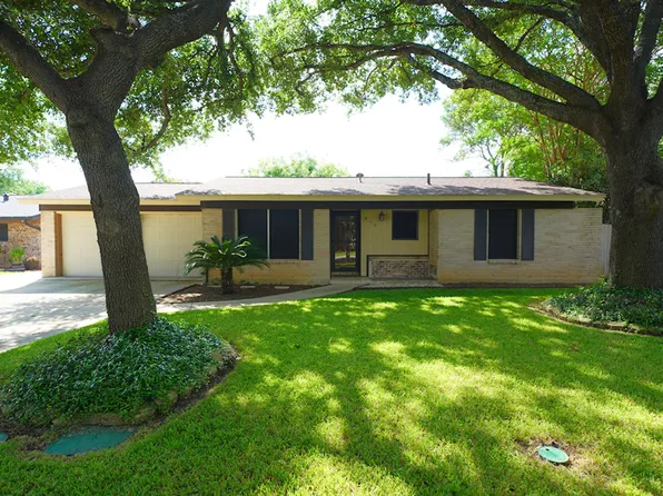 9802 La Rue St, San Antonio, TX 78217