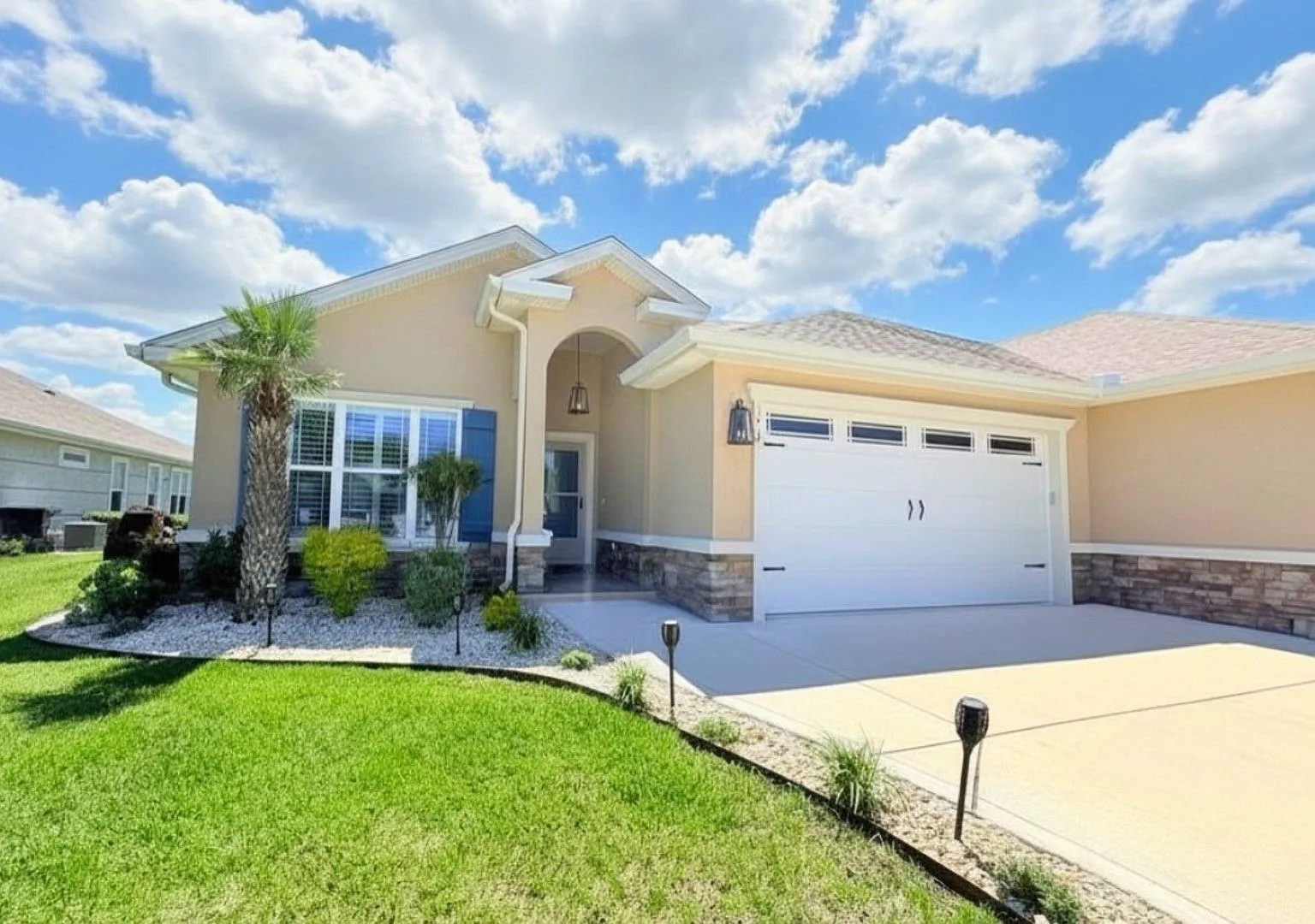 Move in Promotion! Half of your first month's rent ! 174 Ryan Nicholas Drive | Ryan's Cove | King... — Photo 2