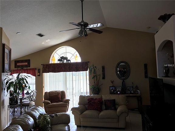 4th image of 2309 Lily Pad Ln