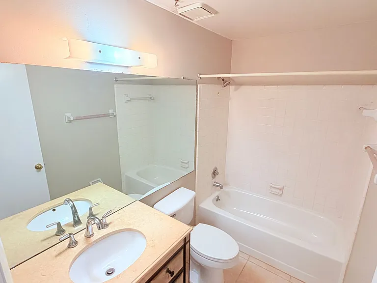 124 Clear Lake Cir — Photo 23