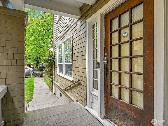 3rd image of 4720 17th Avenue NE