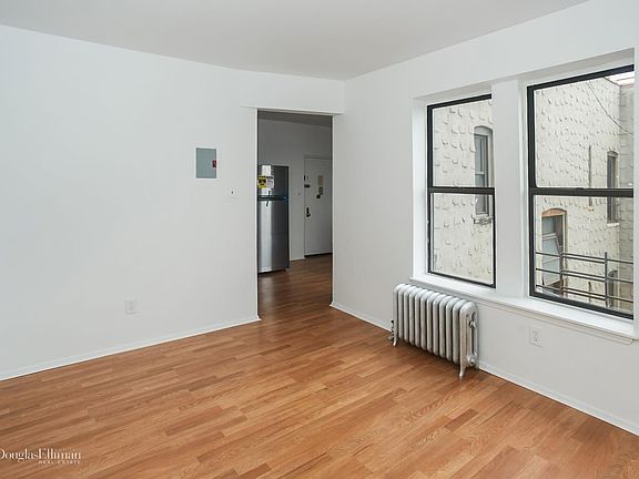 2nd image of 350 S 4th St APT 6A