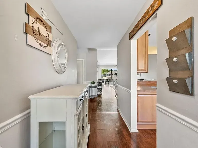 1357 Churchill Cir #G-202 — Photo 5