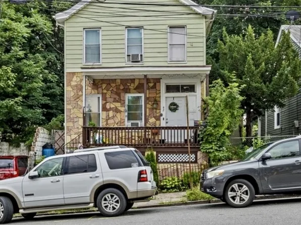 42 N 8Th St #1, Paterson City, NJ 07522