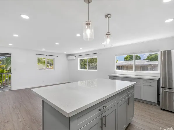 94-1345 Hiapo Pl, Waipahu, HI 96797