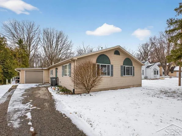 5801 Sturgeon Ave, Midland, MI 48640