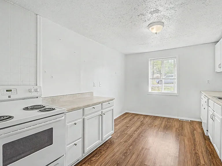 5606 W 17th Ave — Photo 9