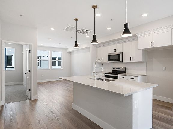Open Kitchen
