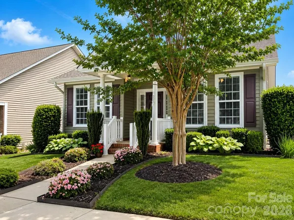 18210 Ebenezer Dr, Cornelius, NC 28031