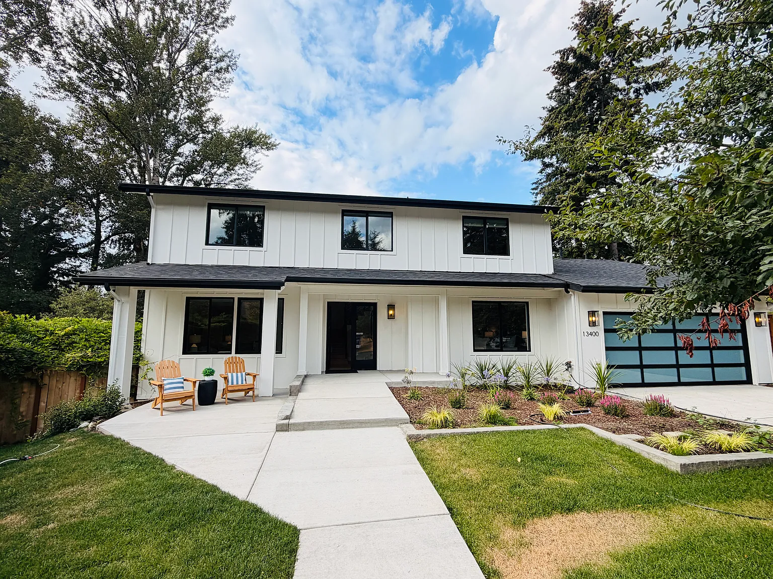 5 bed, 2690 sqft, $6,600 — Photo 1
