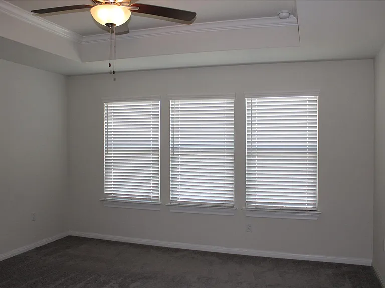 13902 Ilex Dr — Photo 21