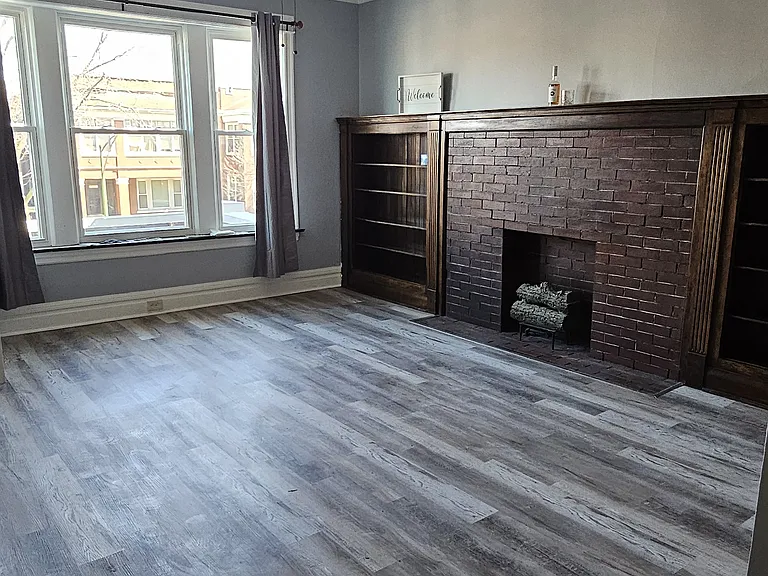 7712 S Carpenter St #2 — Photo 3