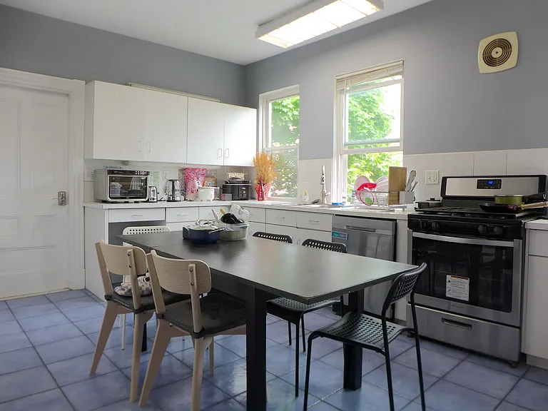 5 Brewer St — Photo 7