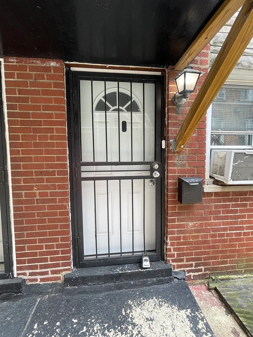 2 bed, 1.5 bath, 984 sqft, $1,850 — Photo 1