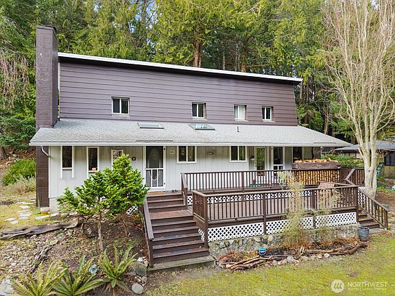 2nd image of 603 Shelter Bay Drive