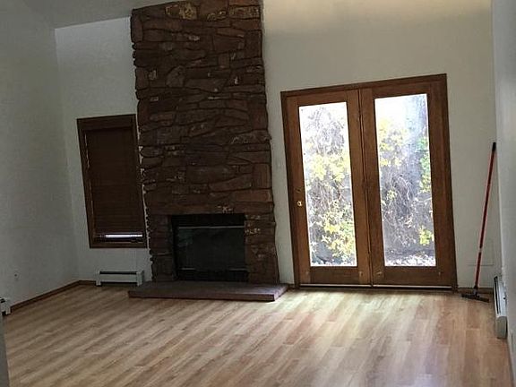3rd image of 9 Los Arboles Dr