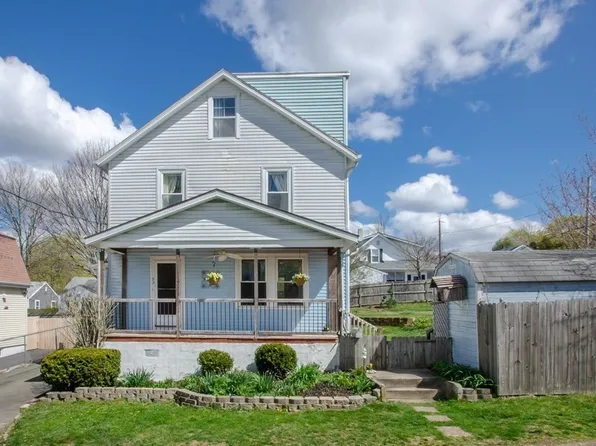 32 Lyng St, Dartmouth, MA 02747